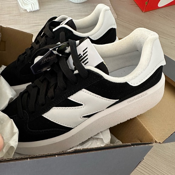 NWT New Balance CT302 - Picture 2 of 4